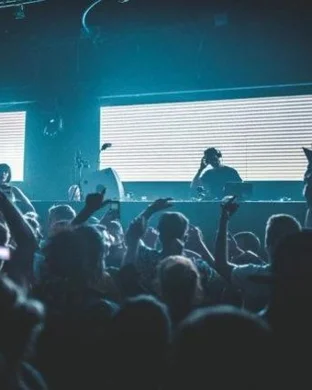 Tinzo & Jojo Pomona