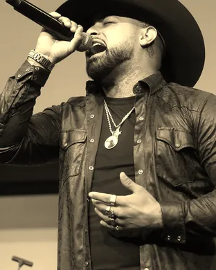 Louie The Singer Oxnard