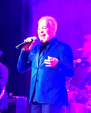 Tom Jones Los Angeles